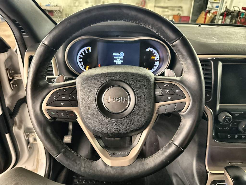 Thumbnail: 2016 Jeep Grand Cherokee - 9