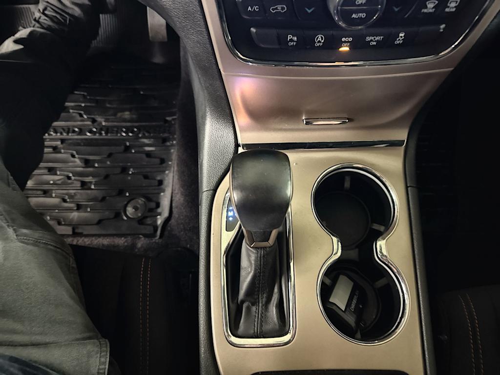 Thumbnail: 2016 Jeep Grand Cherokee - 15