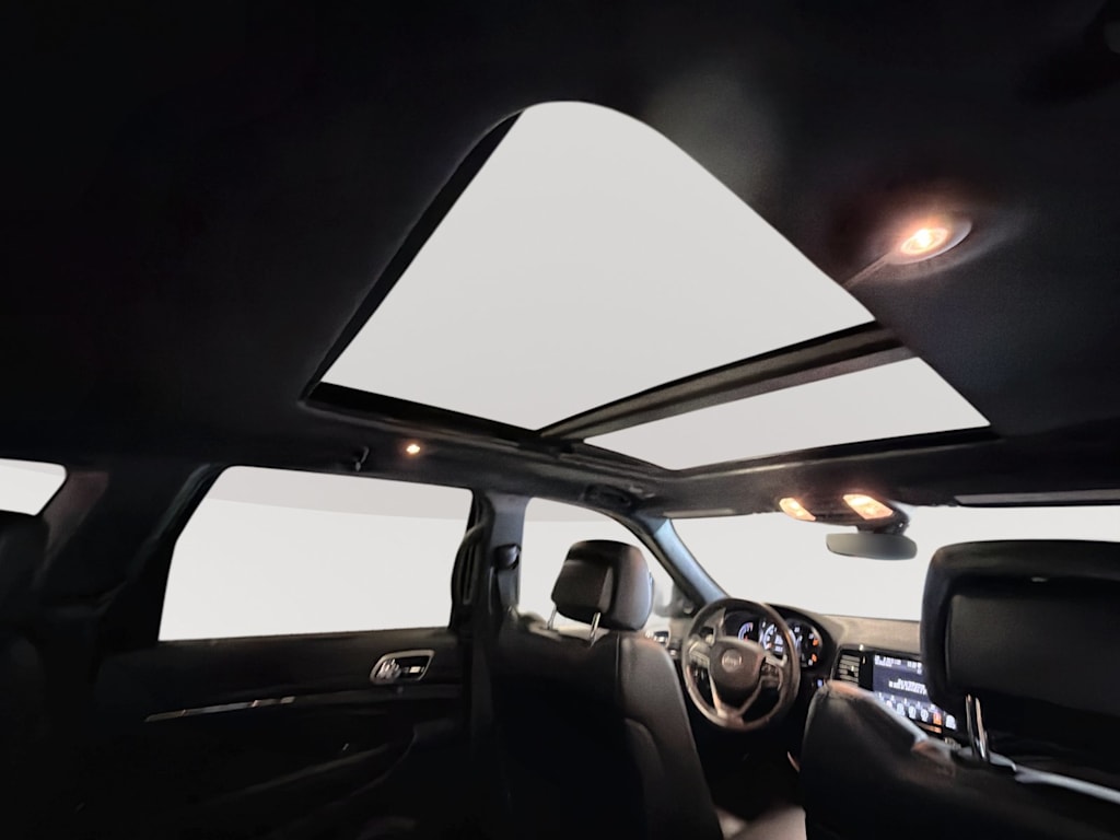 Thumbnail: 2020 Jeep Grand Cherokee - 29