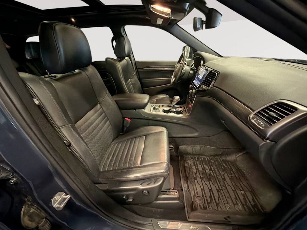 Thumbnail: 2020 Jeep Grand Cherokee - 12