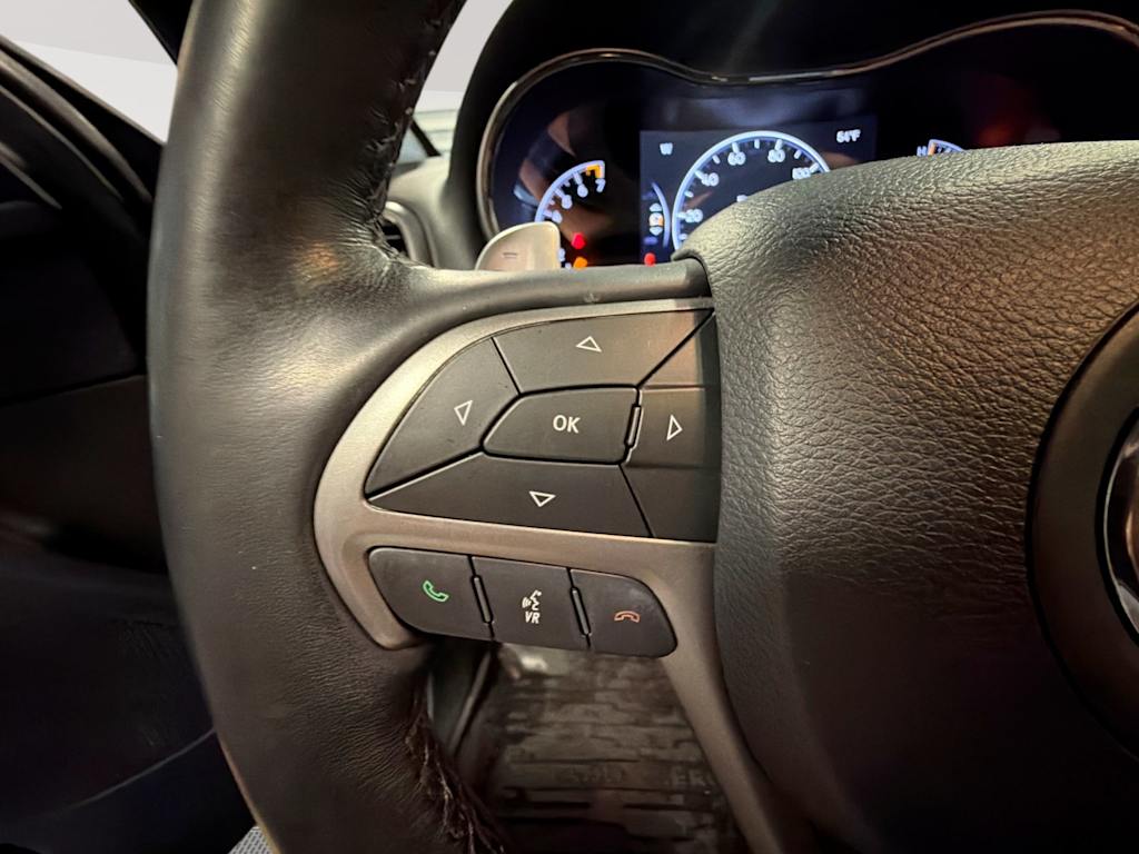 Thumbnail: 2020 Jeep Grand Cherokee - 30