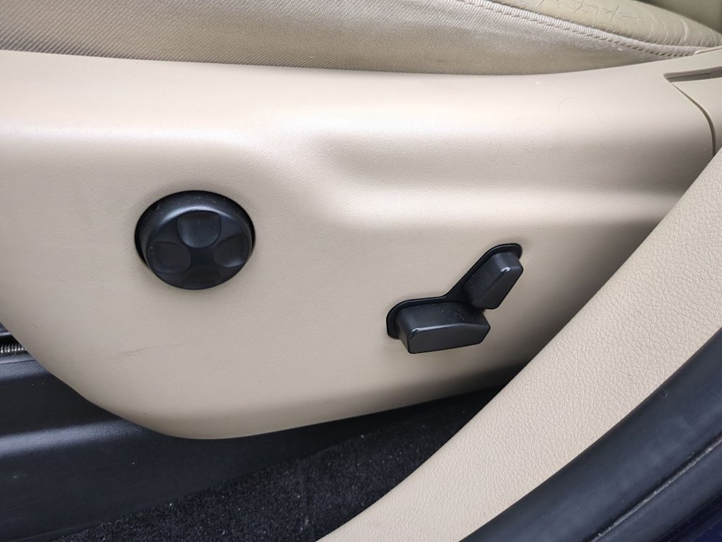 Thumbnail: 2018 Jeep Grand Cherokee - 25