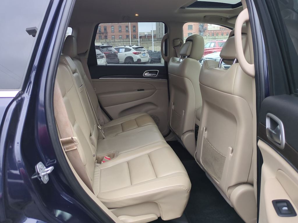 Thumbnail: 2018 Jeep Grand Cherokee - 28