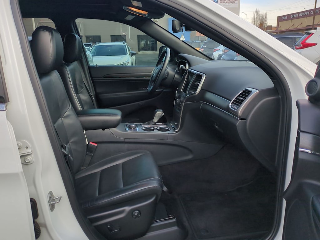 Thumbnail: 2018 Jeep Grand Cherokee - 12