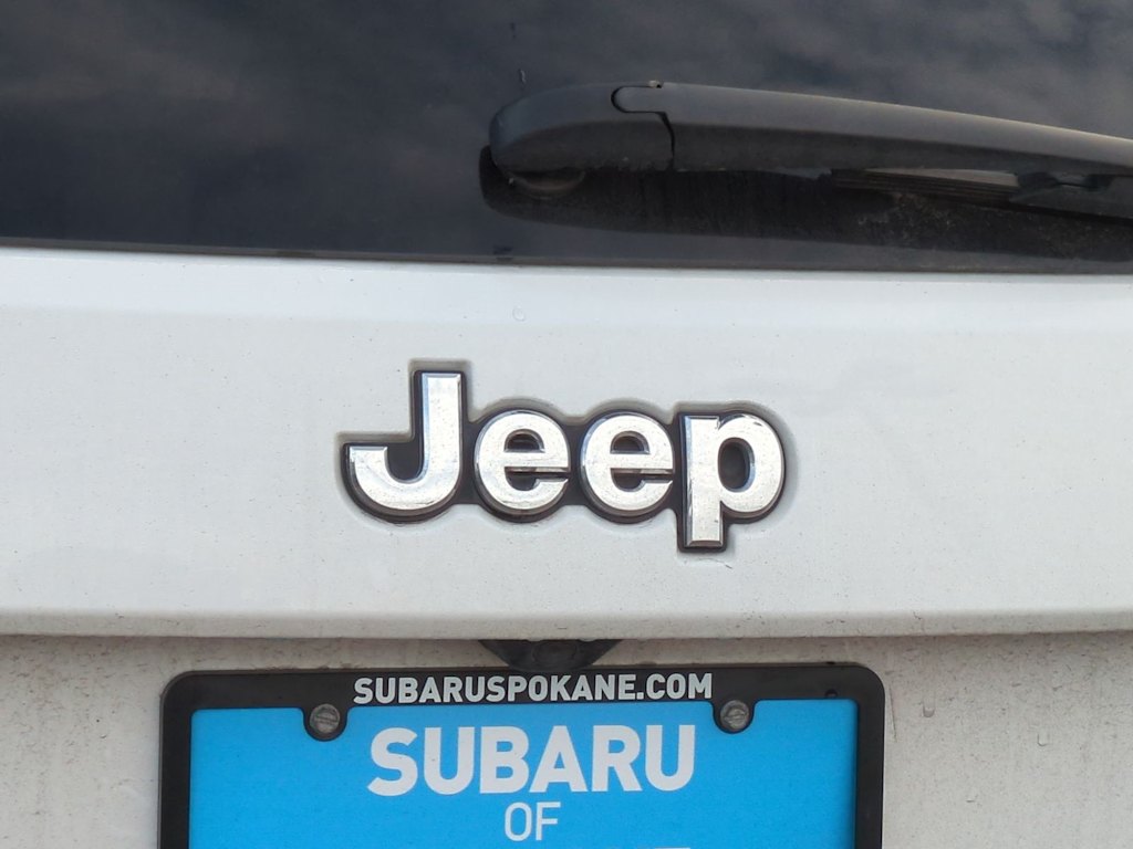 Thumbnail: 2018 Jeep Grand Cherokee - 7