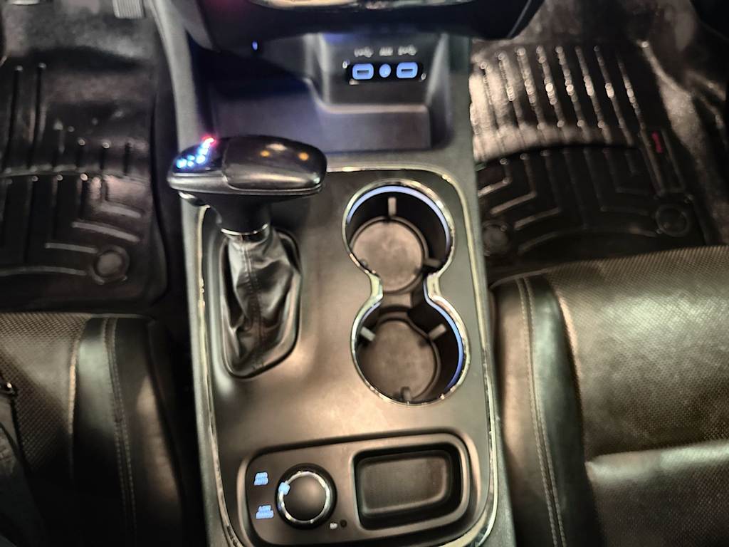 Thumbnail: 2020 Dodge Durango - 13