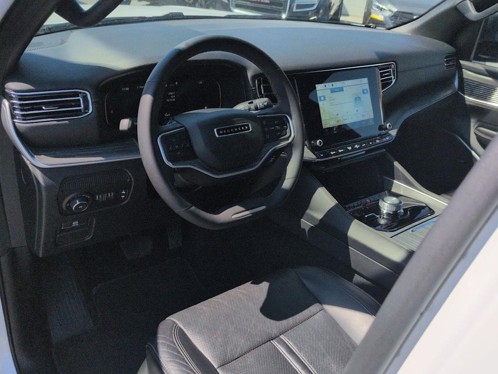 Thumbnail: 2023 Jeep Wagoneer - 2