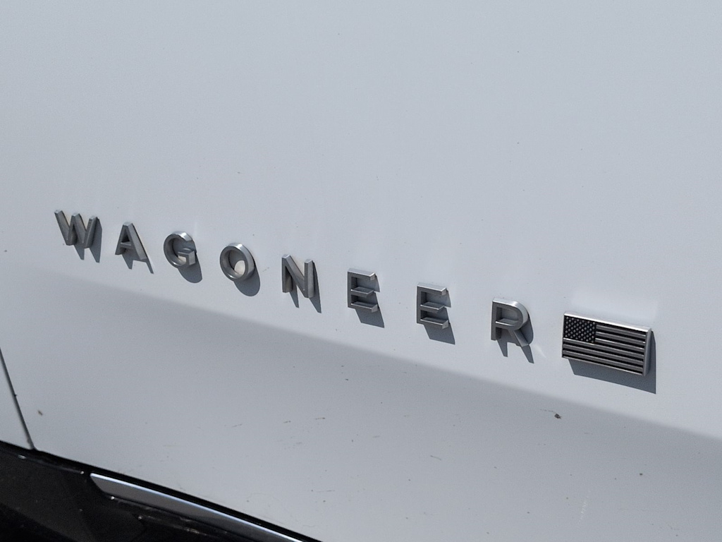 Thumbnail: 2023 Jeep Wagoneer - 7
