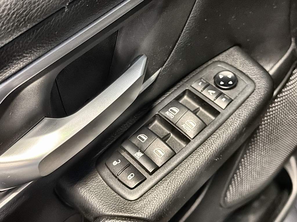 Thumbnail: 2019 RAM 1500 - 24