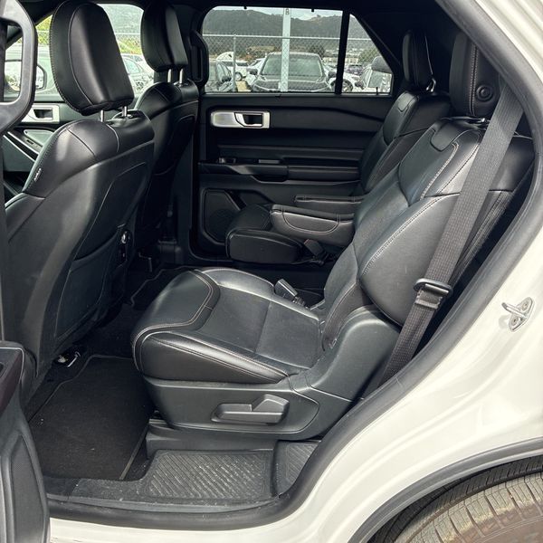 Thumbnail: 2020 Ford Explorer - 11