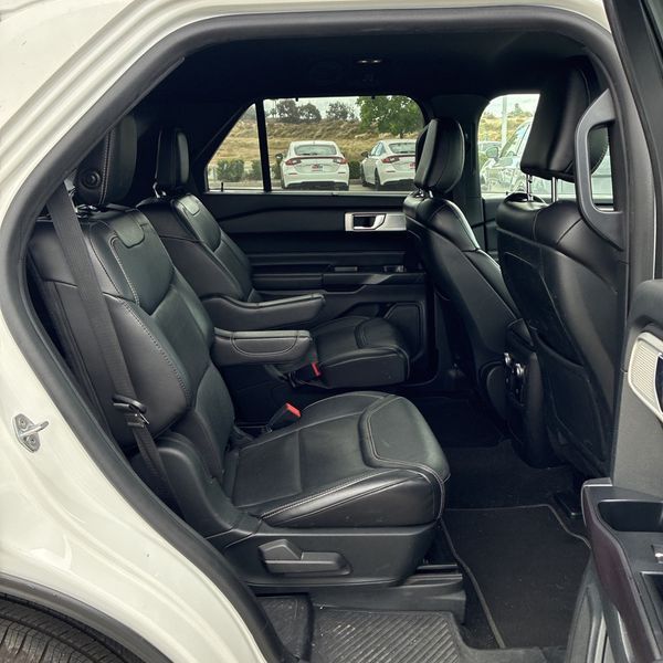 Thumbnail: 2020 Ford Explorer - 26
