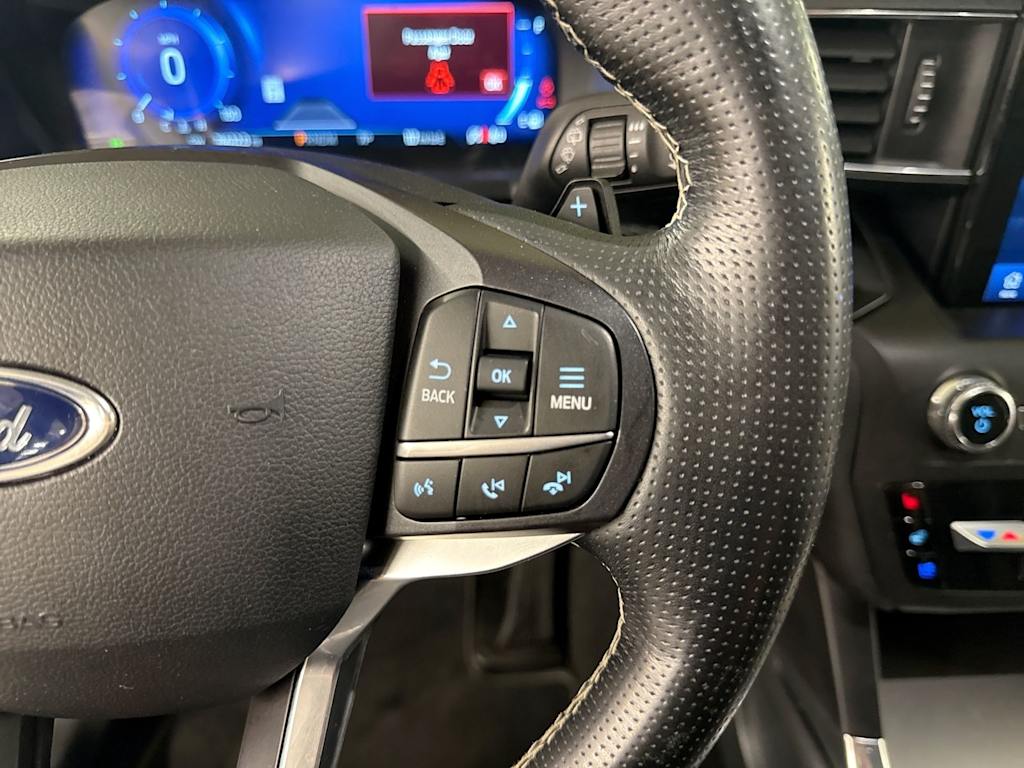 Thumbnail: 2020 Ford Explorer - 29