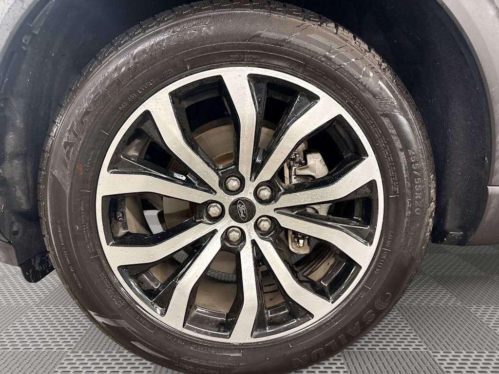 Thumbnail: 2020 Ford Explorer - 6