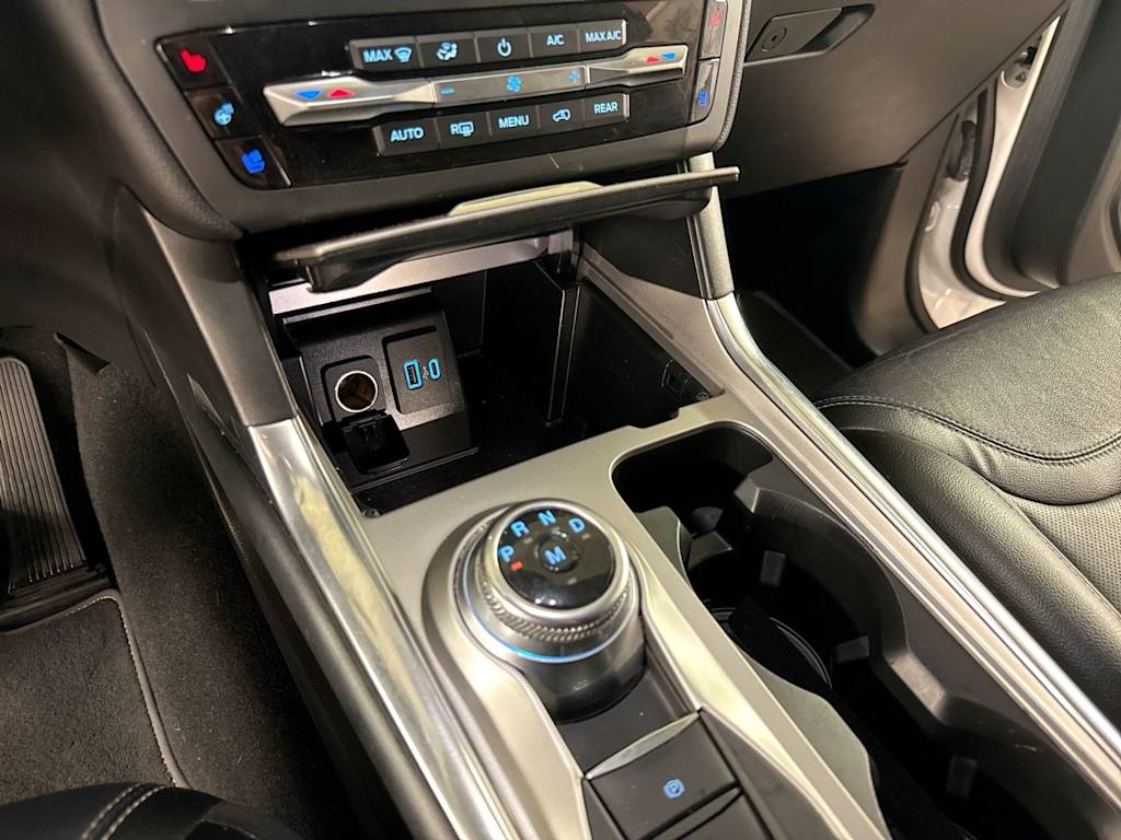 Thumbnail: 2020 Ford Explorer - 13