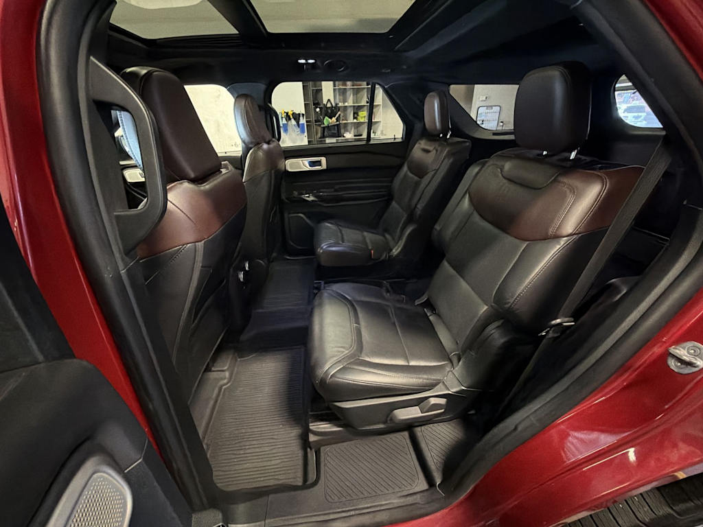 Thumbnail: 2021 Ford Explorer - 28