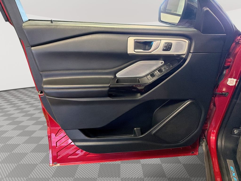 Thumbnail: 2021 Ford Explorer - 23