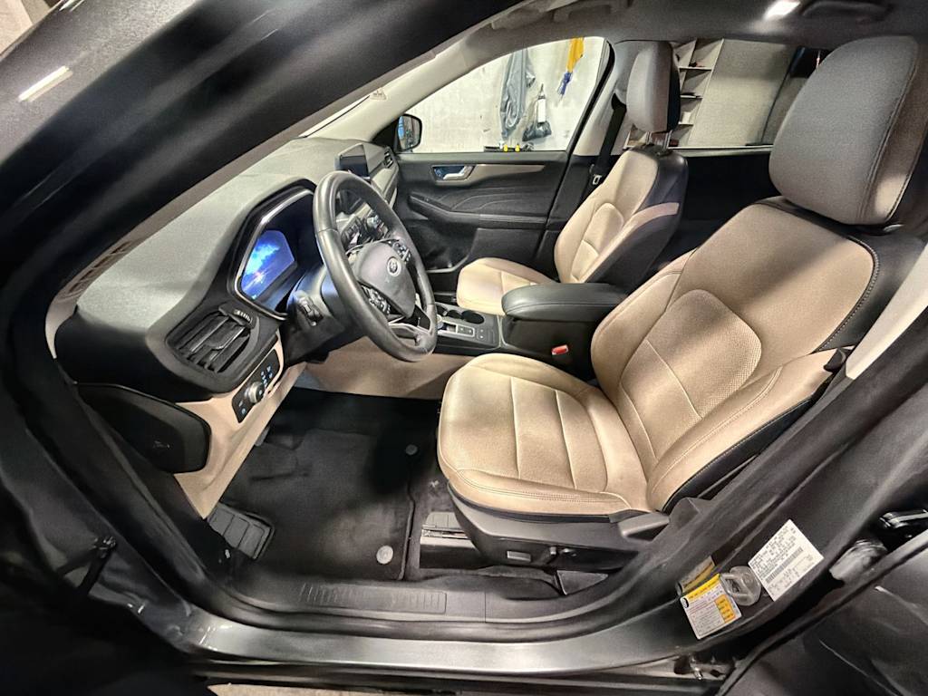 Thumbnail: 2022 Ford Escape - 11