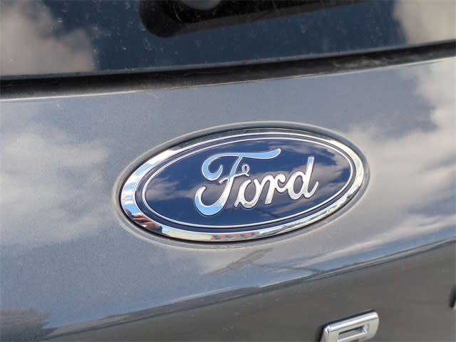 2022 Ford Escape Titanium Hybrid 7