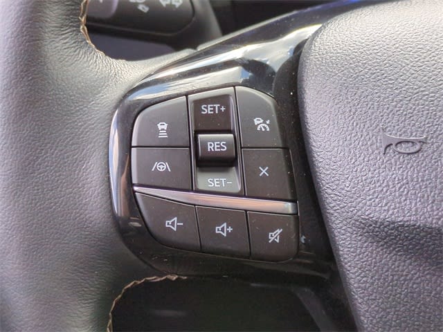2022 Ford Escape Titanium Hybrid 29