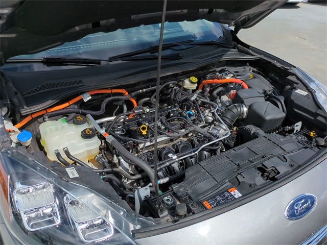 2022 Ford Escape Titanium Hybrid 9