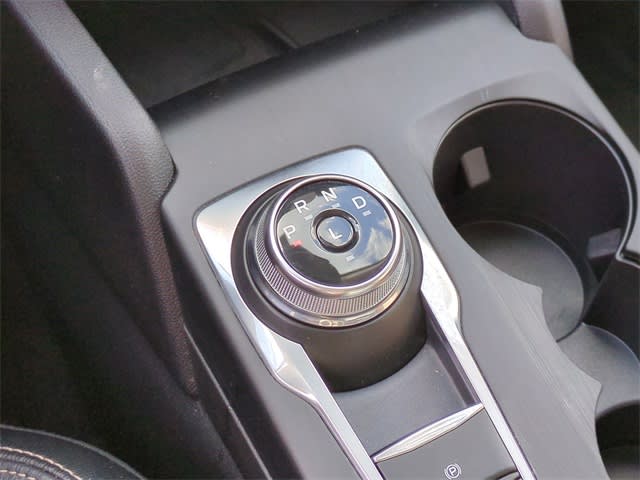 2022 Ford Escape Titanium Hybrid 16