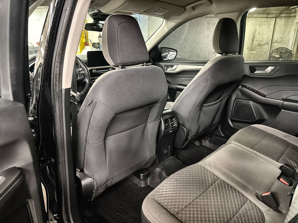 Thumbnail: 2021 Ford Escape - 12
