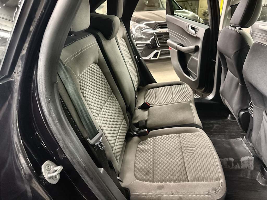 Thumbnail: 2021 Ford Escape - 29