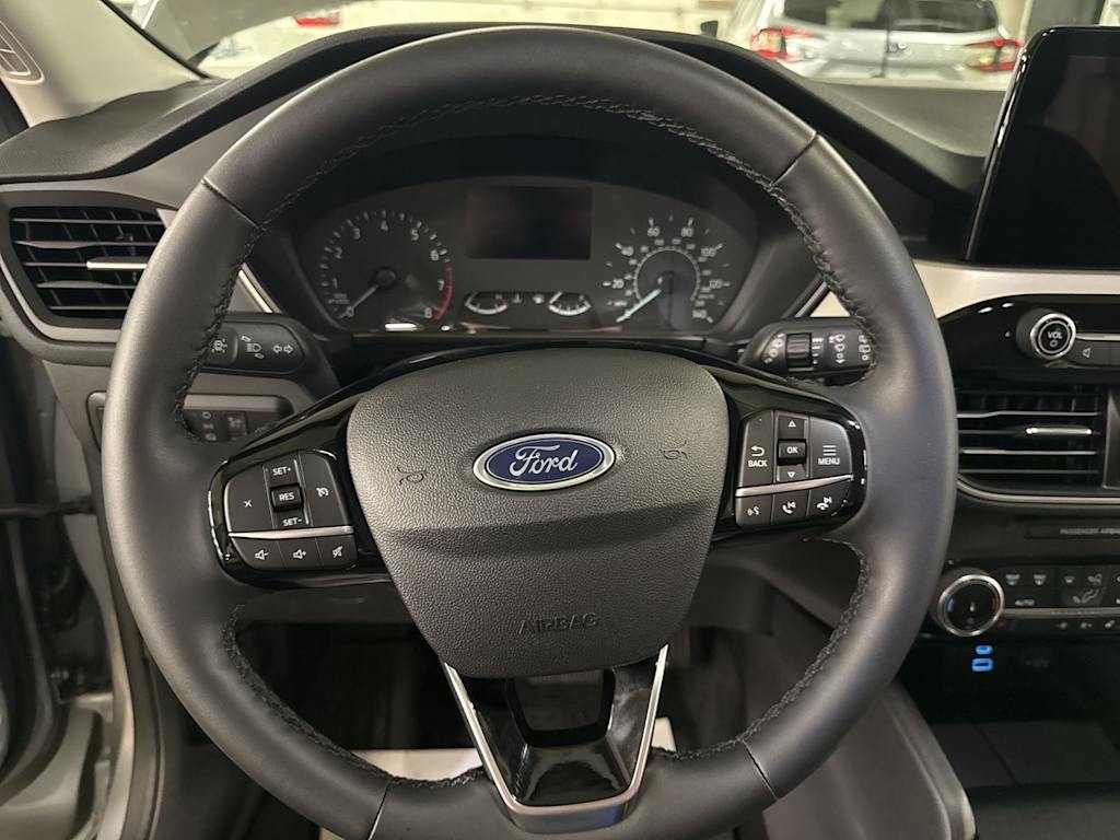 Thumbnail: 2022 Ford Escape - 10