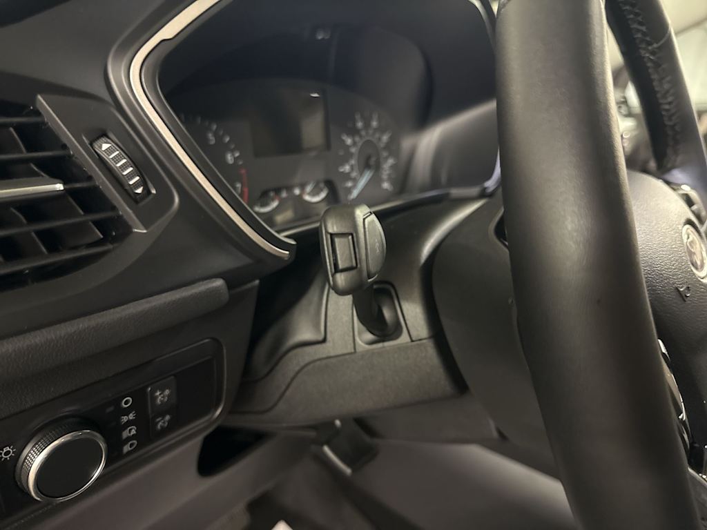 Thumbnail: 2022 Ford Escape - 15