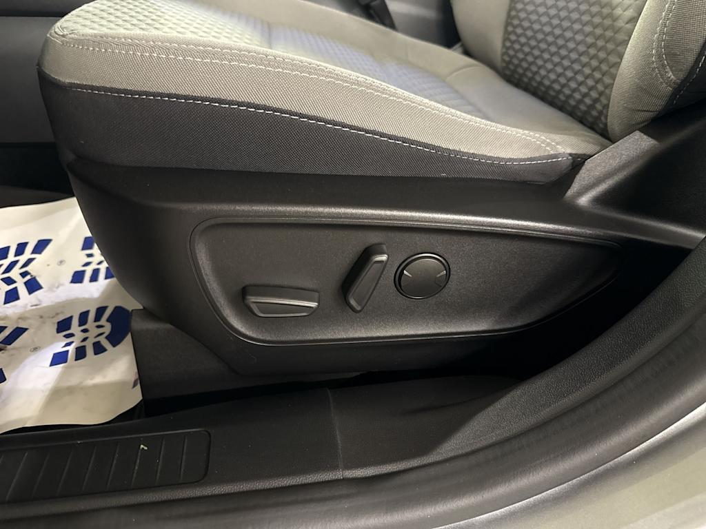 Thumbnail: 2022 Ford Escape - 25