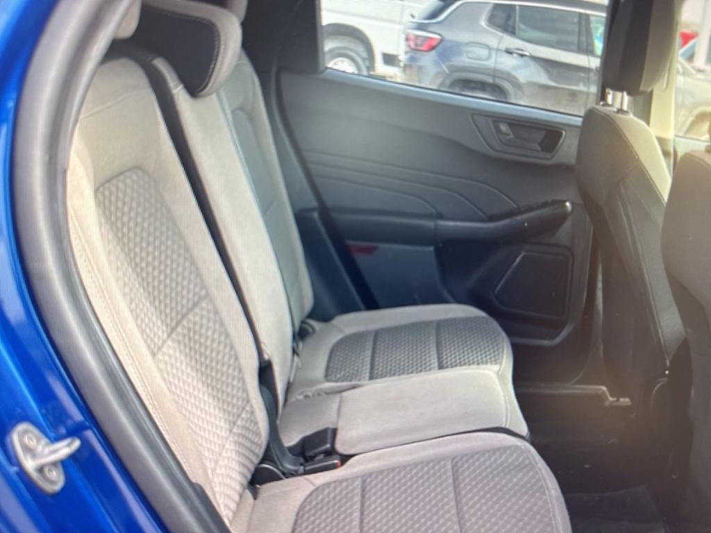 Thumbnail: 2022 Ford Escape - 16