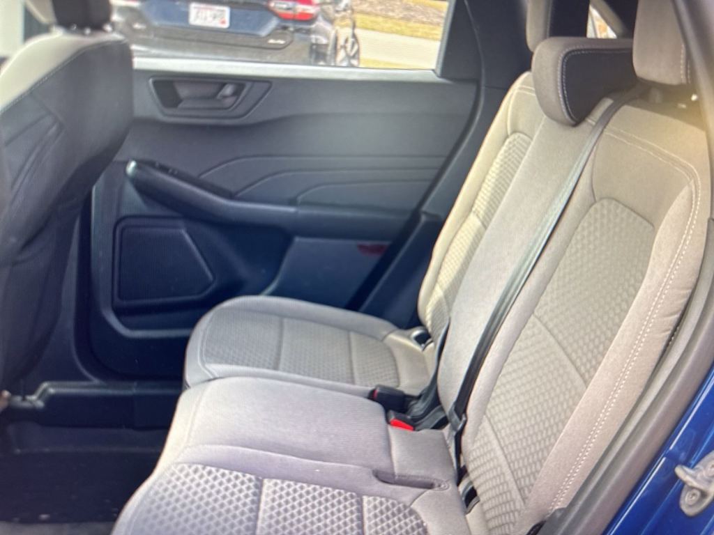 Thumbnail: 2022 Ford Escape - 9