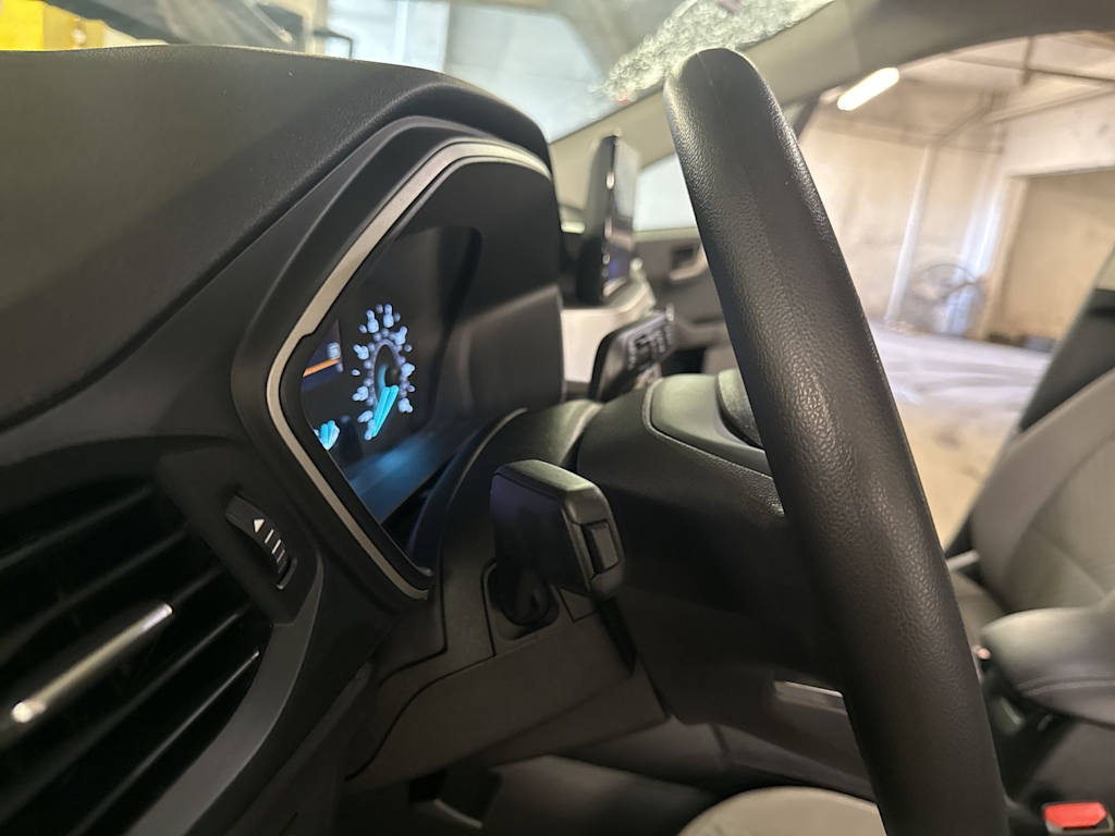 Thumbnail: 2022 Ford Escape - 30