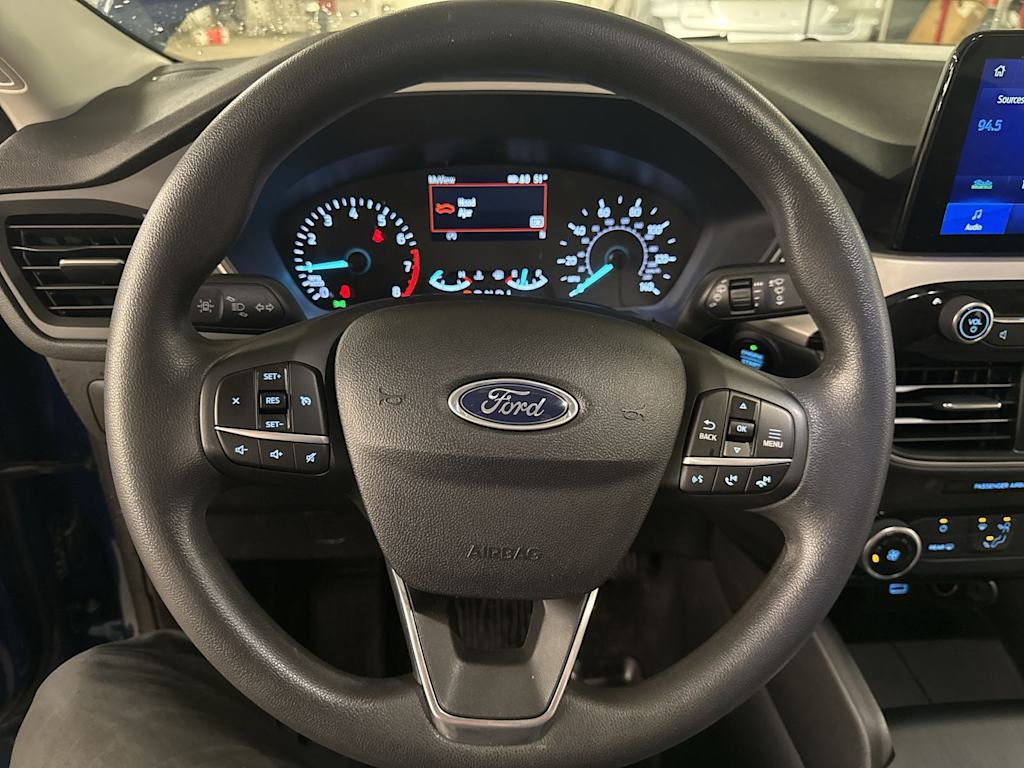 Thumbnail: 2022 Ford Escape - 8