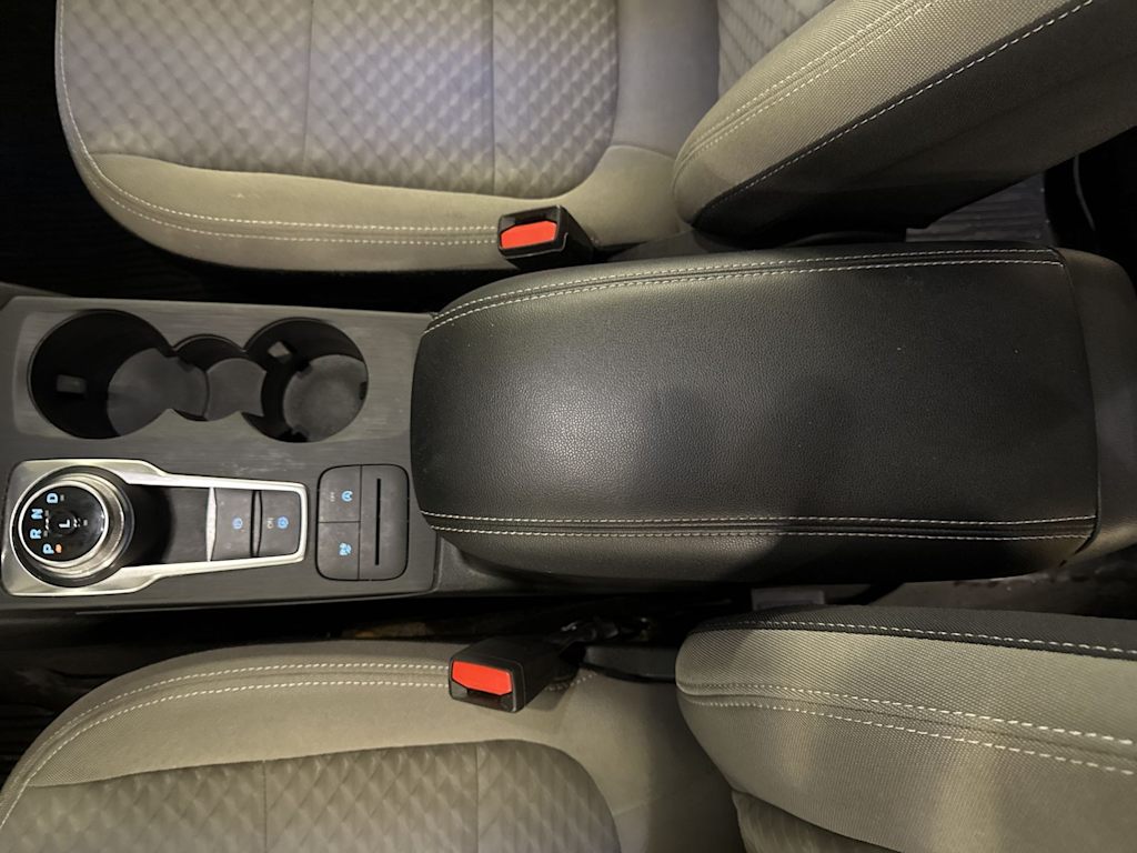 Thumbnail: 2022 Ford Escape - 31