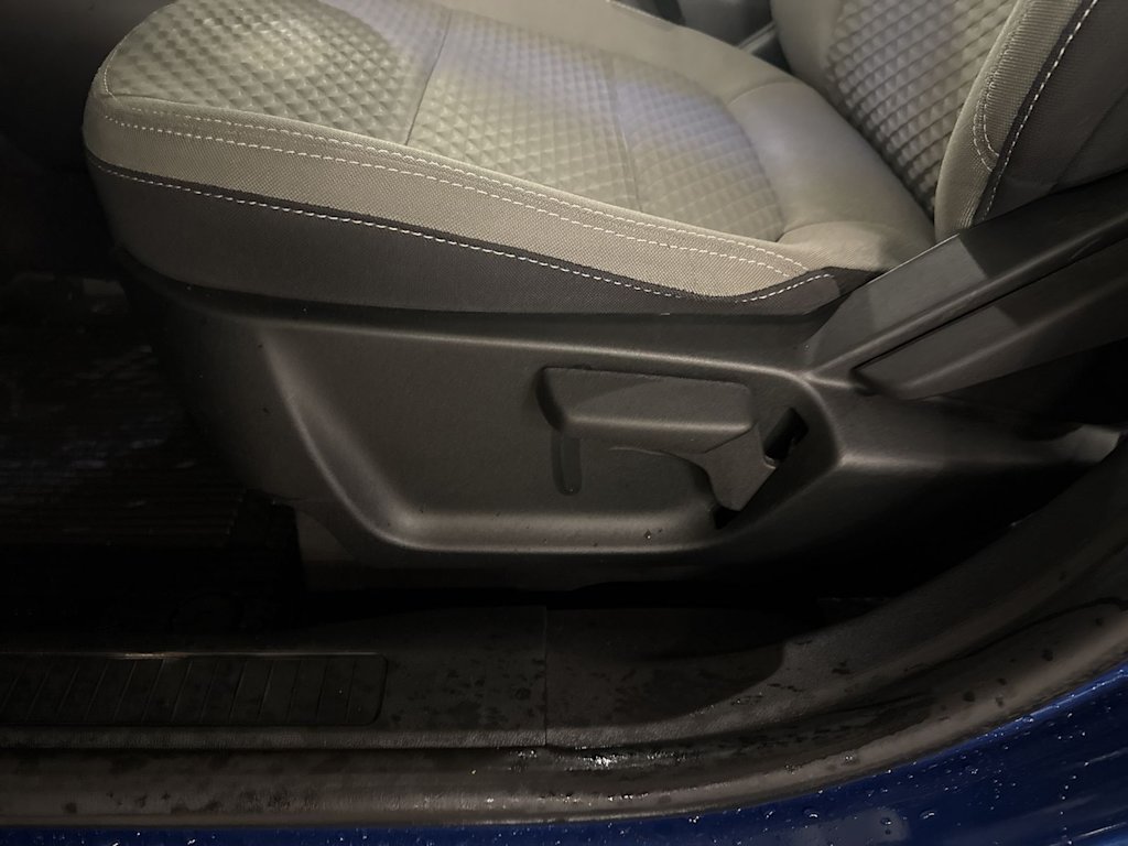 Thumbnail: 2022 Ford Escape - 24