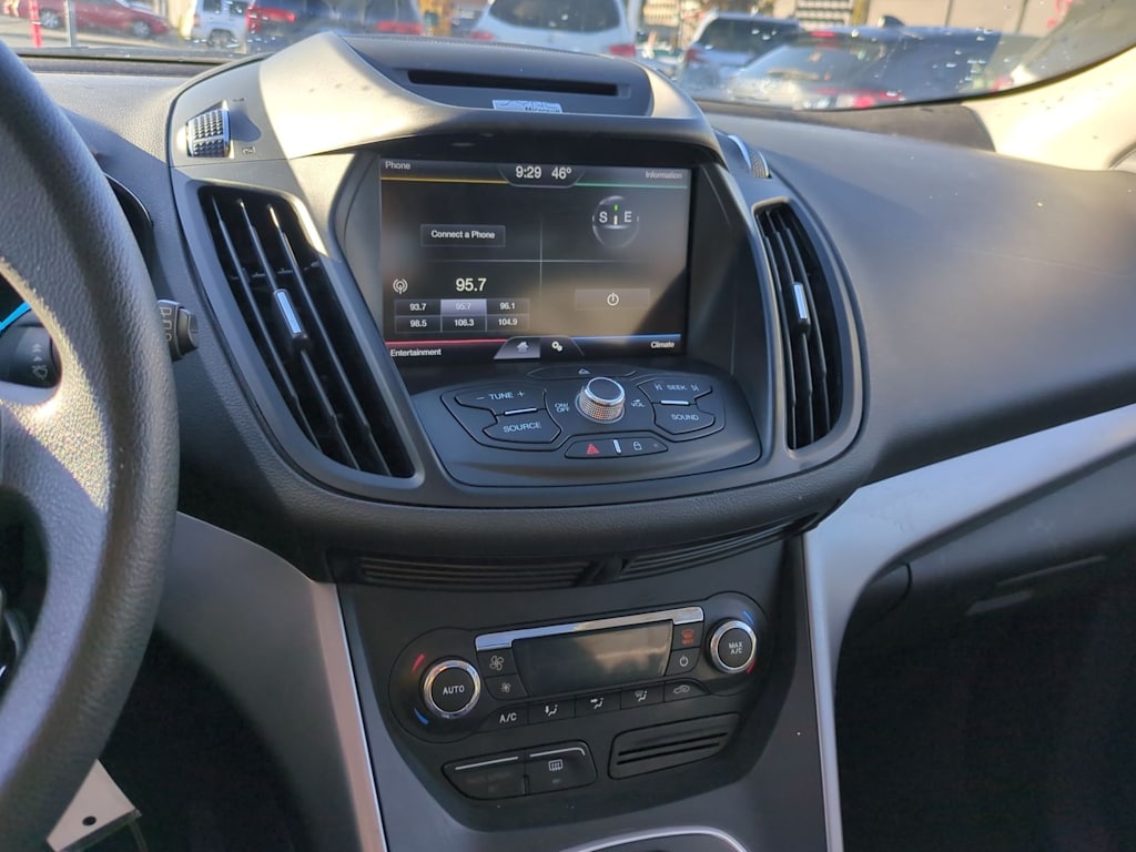 Thumbnail: 2013 Ford Escape - 15