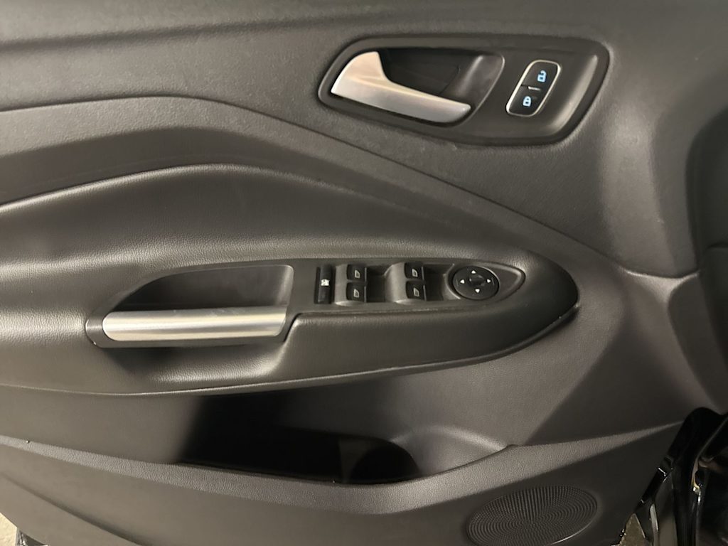 Thumbnail: 2018 Ford Escape - 26
