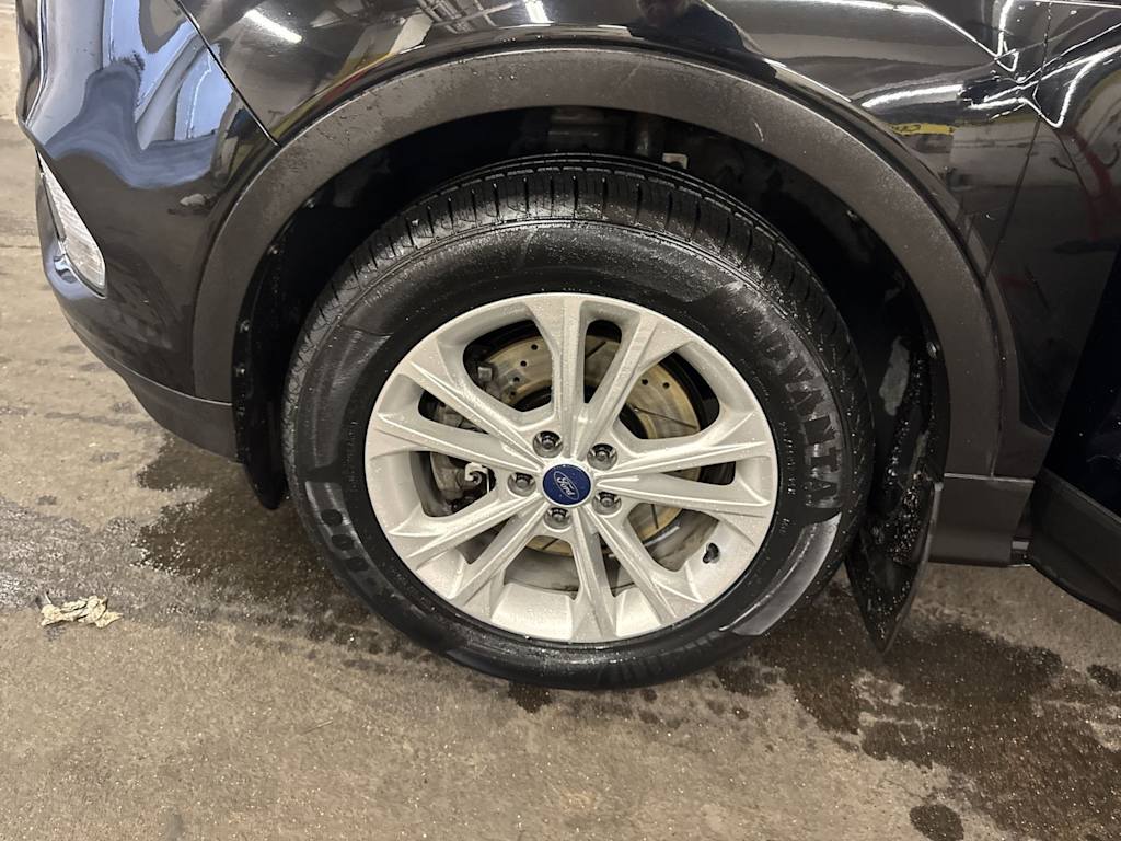 Thumbnail: 2018 Ford Escape - 8