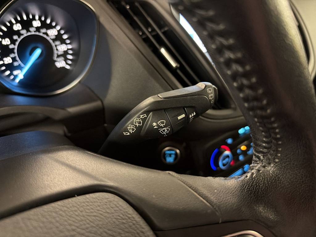 Thumbnail: 2019 Ford Escape - 31