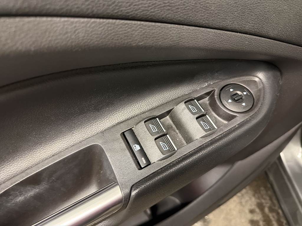 Thumbnail: 2019 Ford Escape - 22