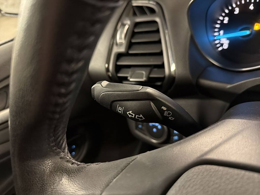 Thumbnail: 2019 Ford Escape - 32