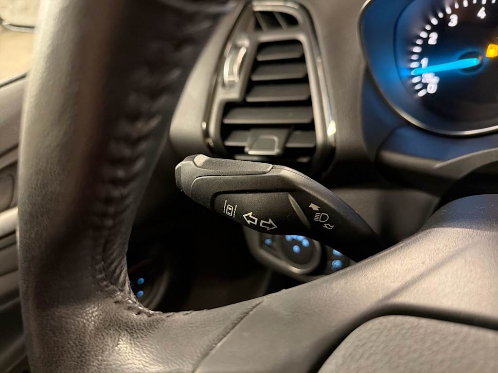 Thumbnail: 2019 Ford Escape - 32