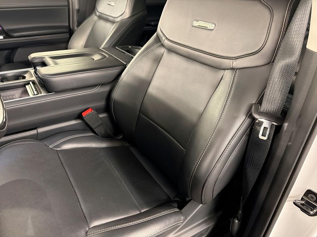 Thumbnail: 2025 Ford Expedition MAX - 10