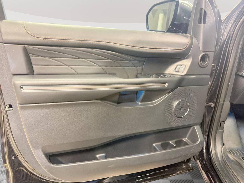 Thumbnail: 2023 Ford Expedition MAX - 23