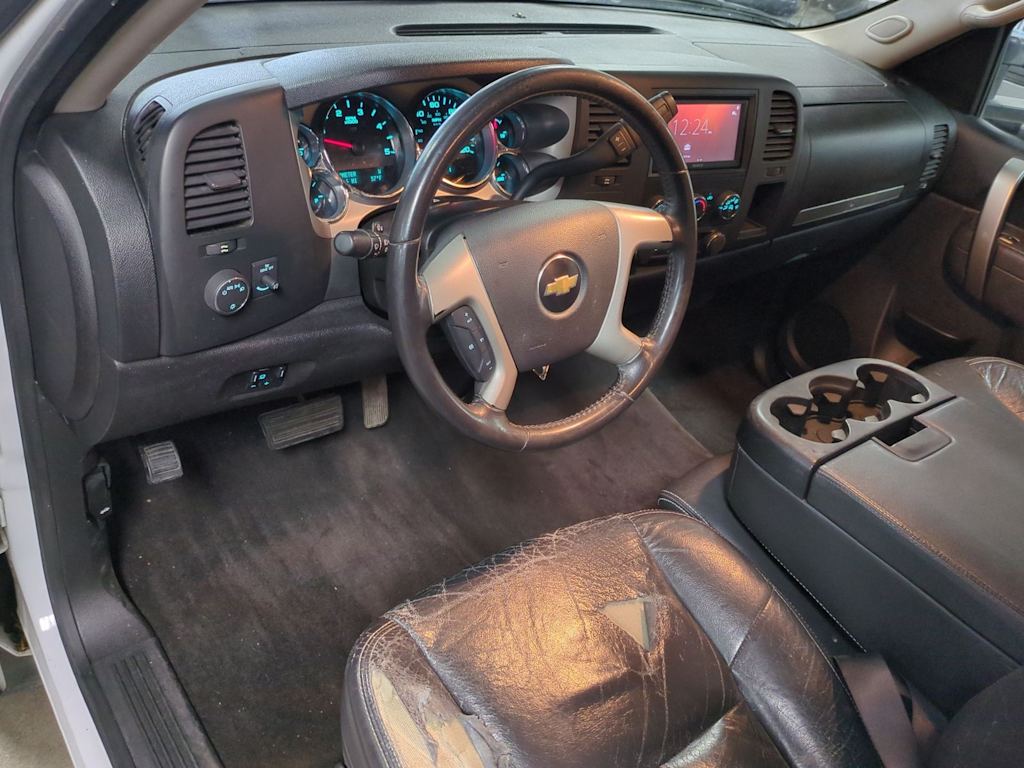Thumbnail: 2013 Chevrolet Silverado 2500 - 22