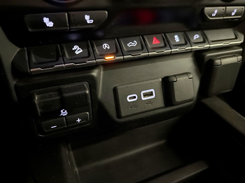 Thumbnail: 2021 Chevrolet Silverado 1500 - 31