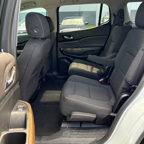 Thumbnail: 2019 GMC Acadia - 9