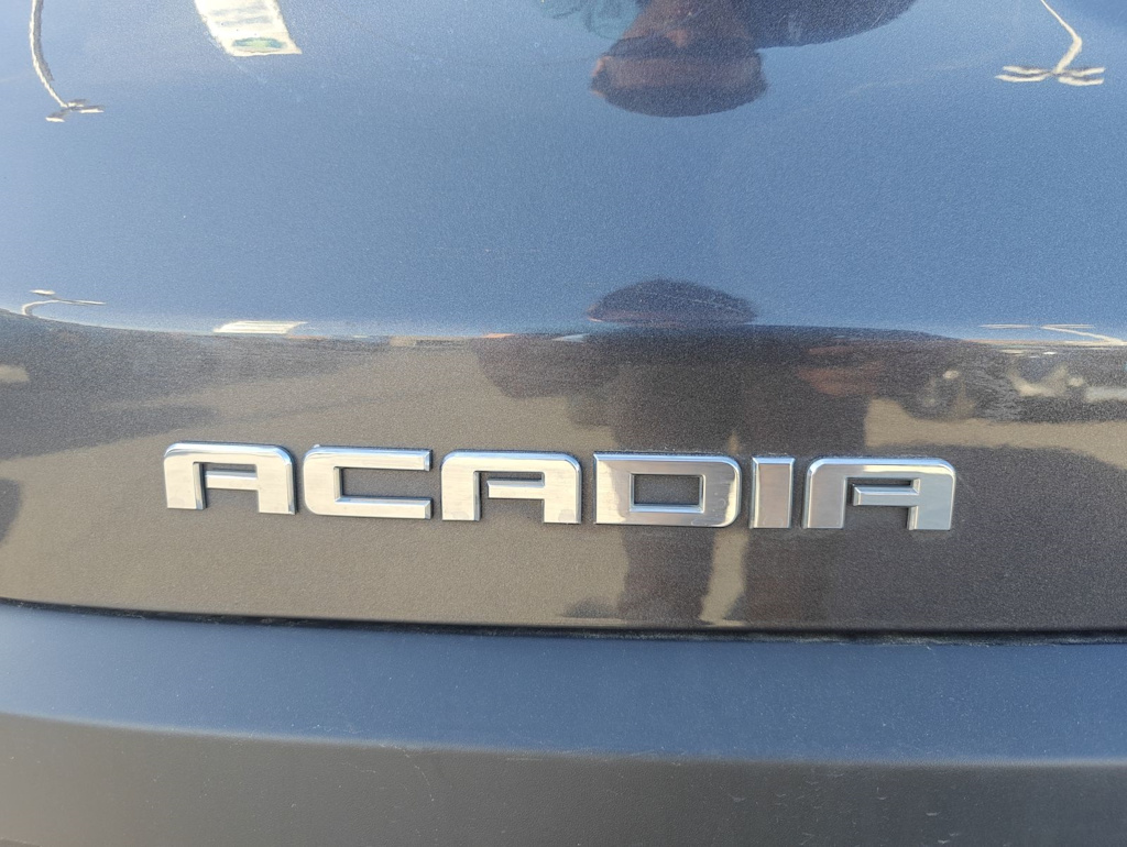 Thumbnail: 2018 GMC Acadia - 27