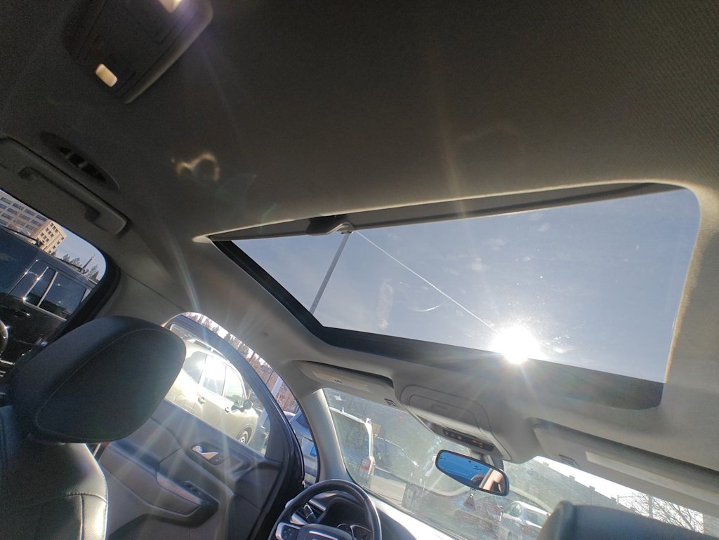 Thumbnail: 2018 GMC Acadia - 32